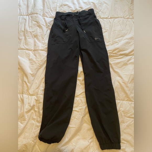 Fit scrub pants good condition only worn a couple times - Picture 1 of 1